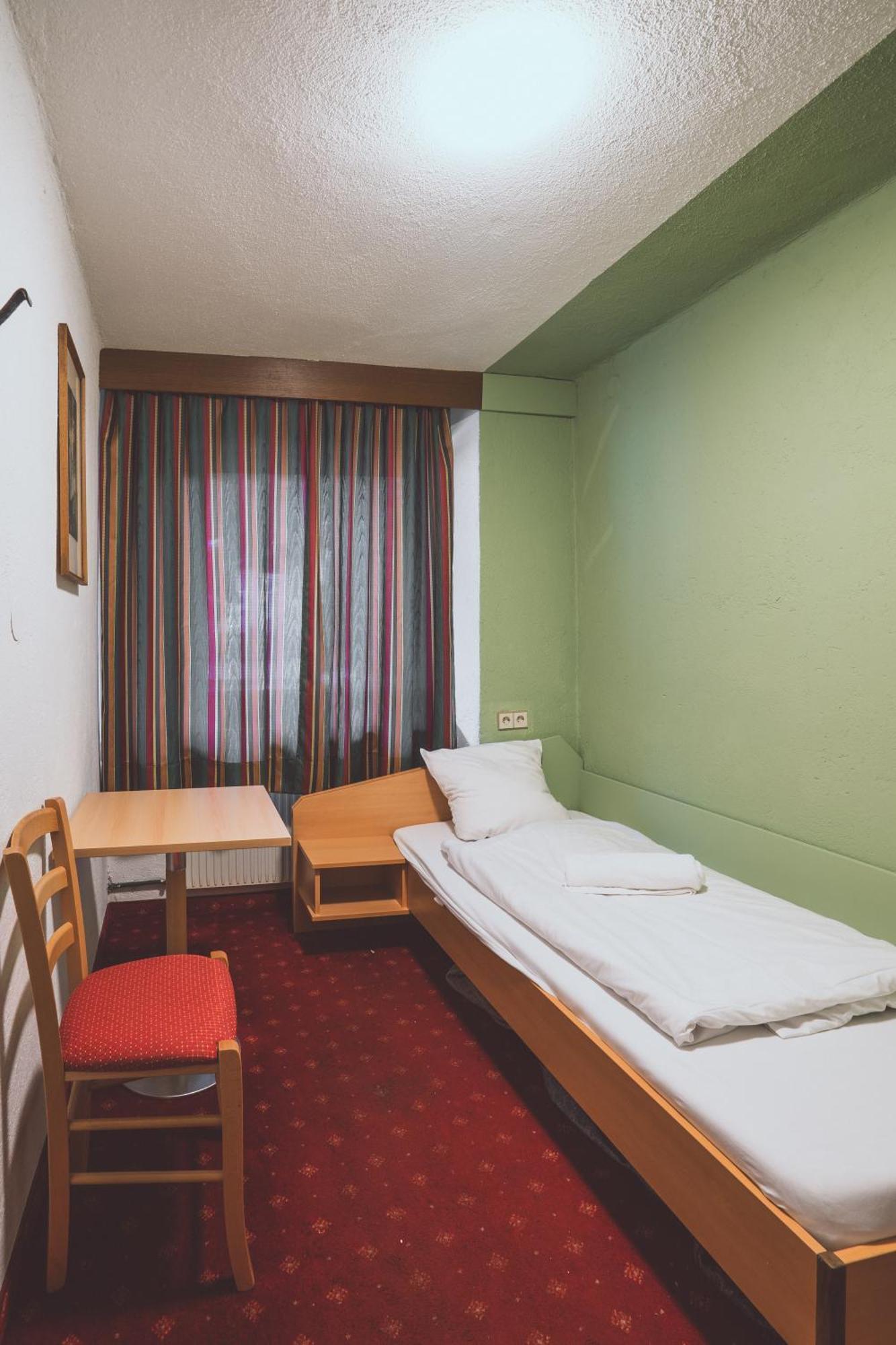 Philipop-Up Hostel Шарниц Экстерьер фото